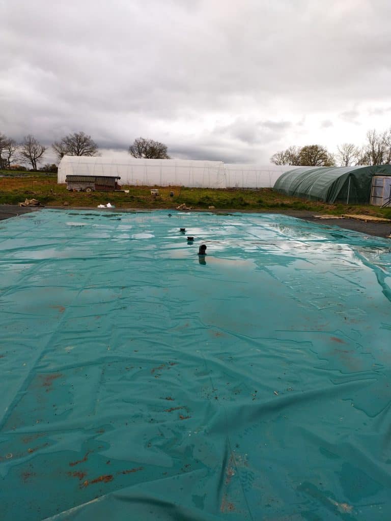 citerne Installation de la citerne d'eau